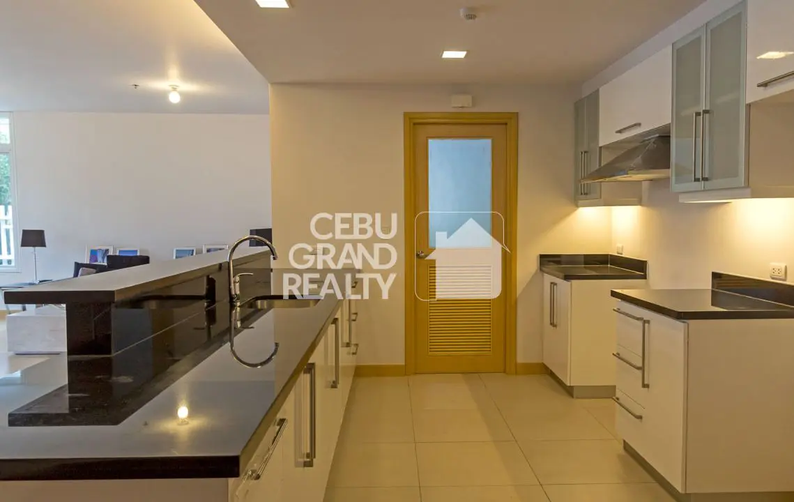 SRBTS17 Sophisticated Modern Condo with Expansive Living Area in 1016 Residences - Cebu Grand Realty (6)