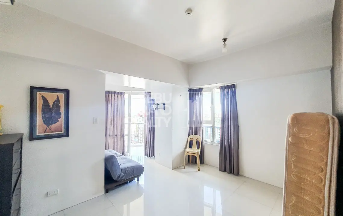 RCITC5 Cebu IT Park Calyx Center 3 Bedroom Condo for Rent - 4