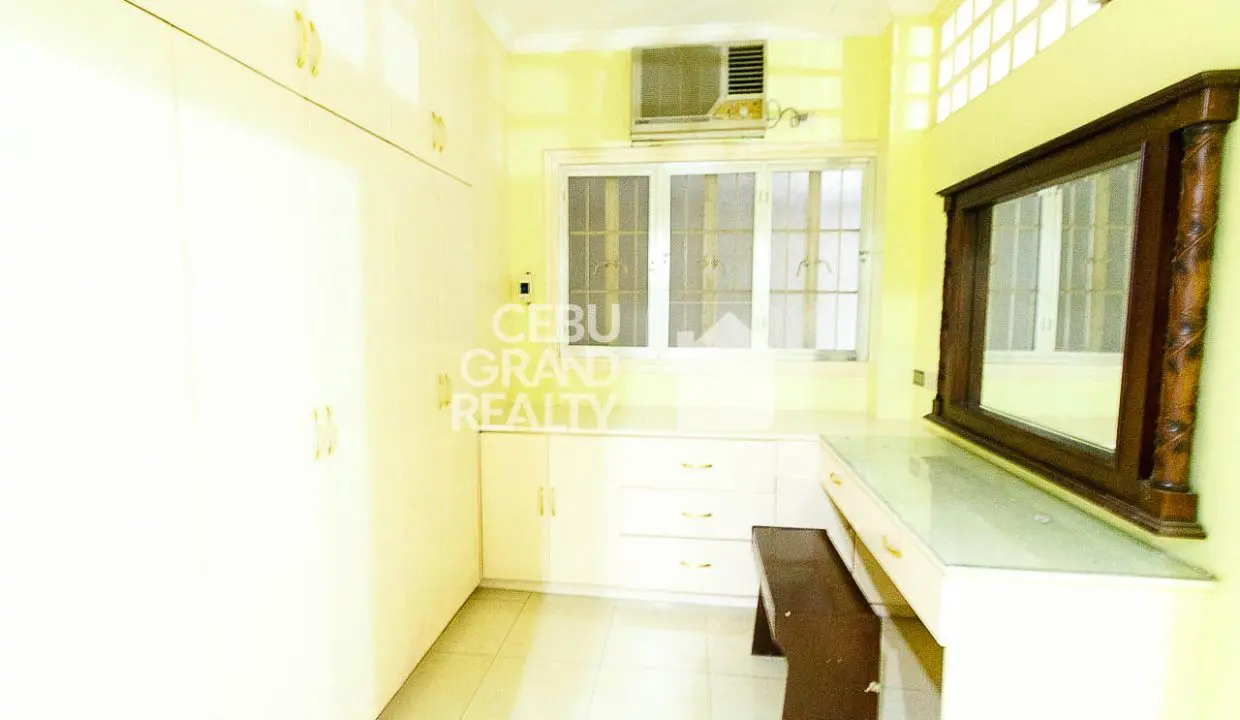 RH280 5 Bedroom House for Rent in Cebu City Banilad Cebu Grand R