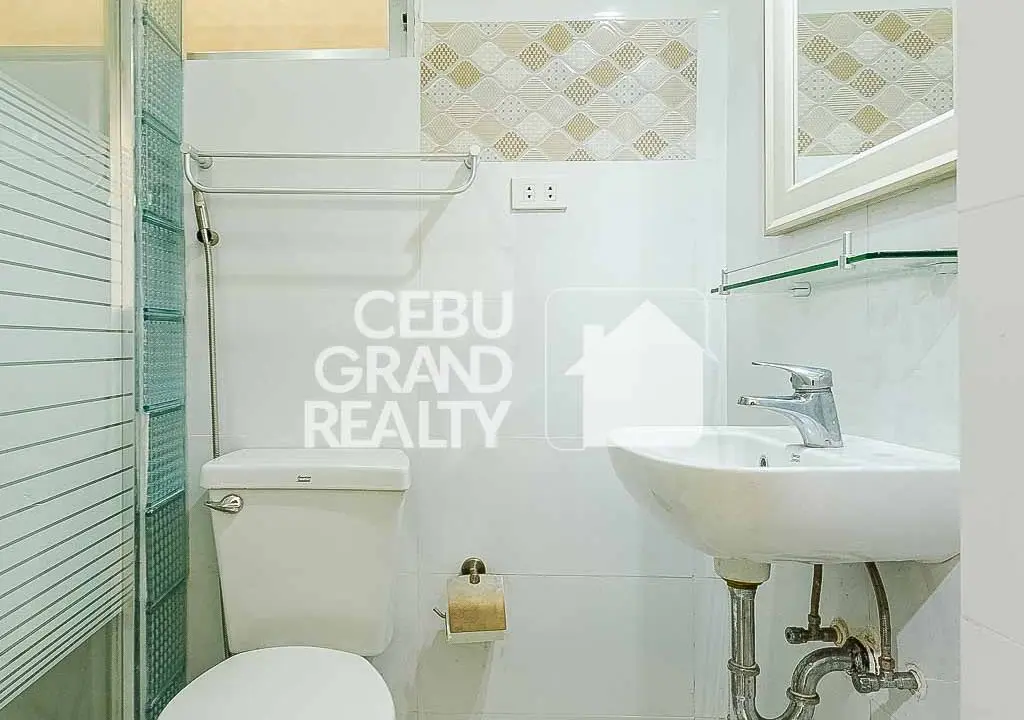 RHSN17 Lavish Serene Residence with Spacious Ensuite Bedrooms in Banilad - Cebu Grand Realty (22)