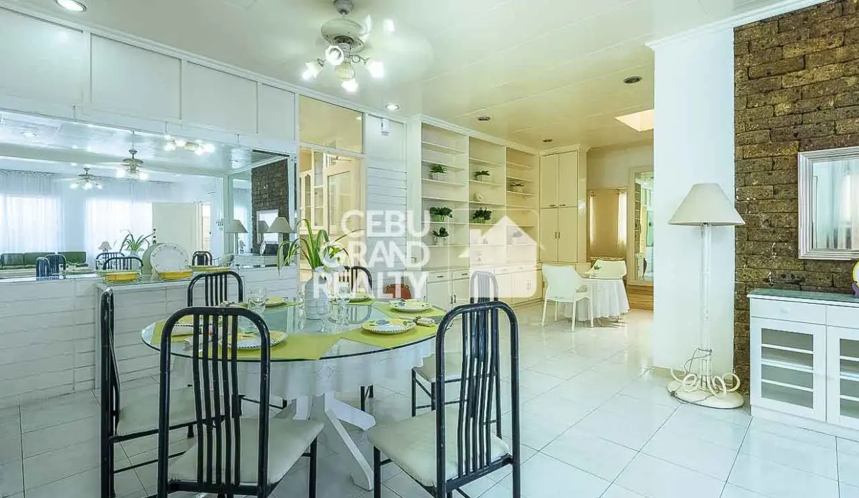 RHSN17 Lavish Serene Residence with Spacious Ensuite Bedrooms in Banilad - Cebu Grand Realty (6)