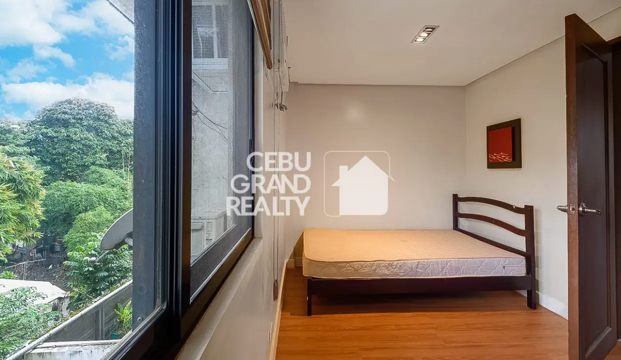 RHTTR4 Spacious Townhouse with Lush Greenery Views in Talamban - Cebu Grand Realty (13)