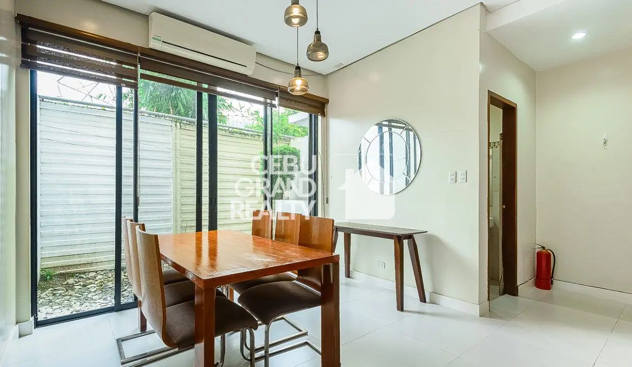 RHTTR4 Spacious Townhouse with Lush Greenery Views in Talamban - Cebu Grand Realty (6)