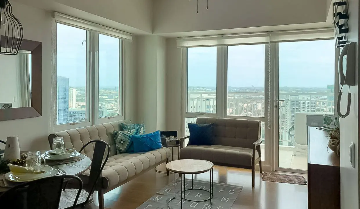 RCS49 Furnished 2 Bedroom Condo for Rent in Solinea Tower 2 - 1