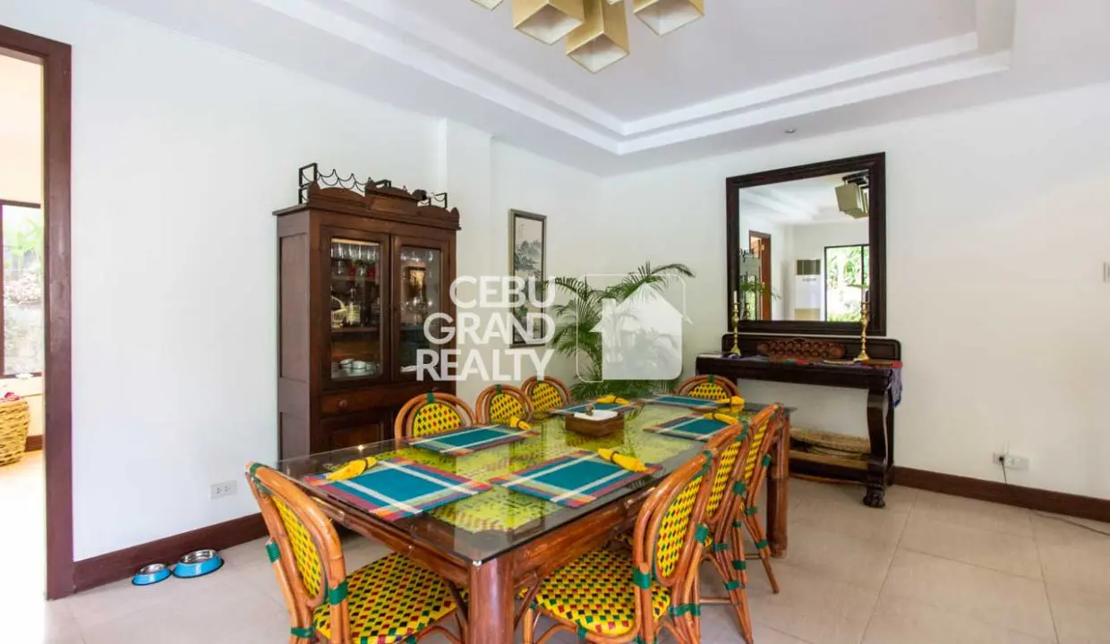 RHNT14 Spacious 4 Bedroom House with Garden and Swimming Pool for Rent in North Town Homes - 6