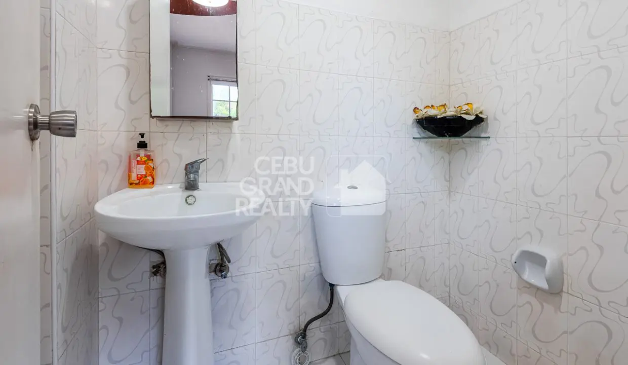 SRBML94 4 Bedroom House with Swimming Pool for Sale in Maria Luisa Estate Park - 22