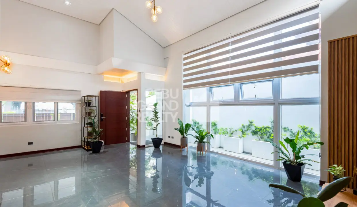 SRBSN3 Modern 3 Bedroom House for Sale in Banilad - 7