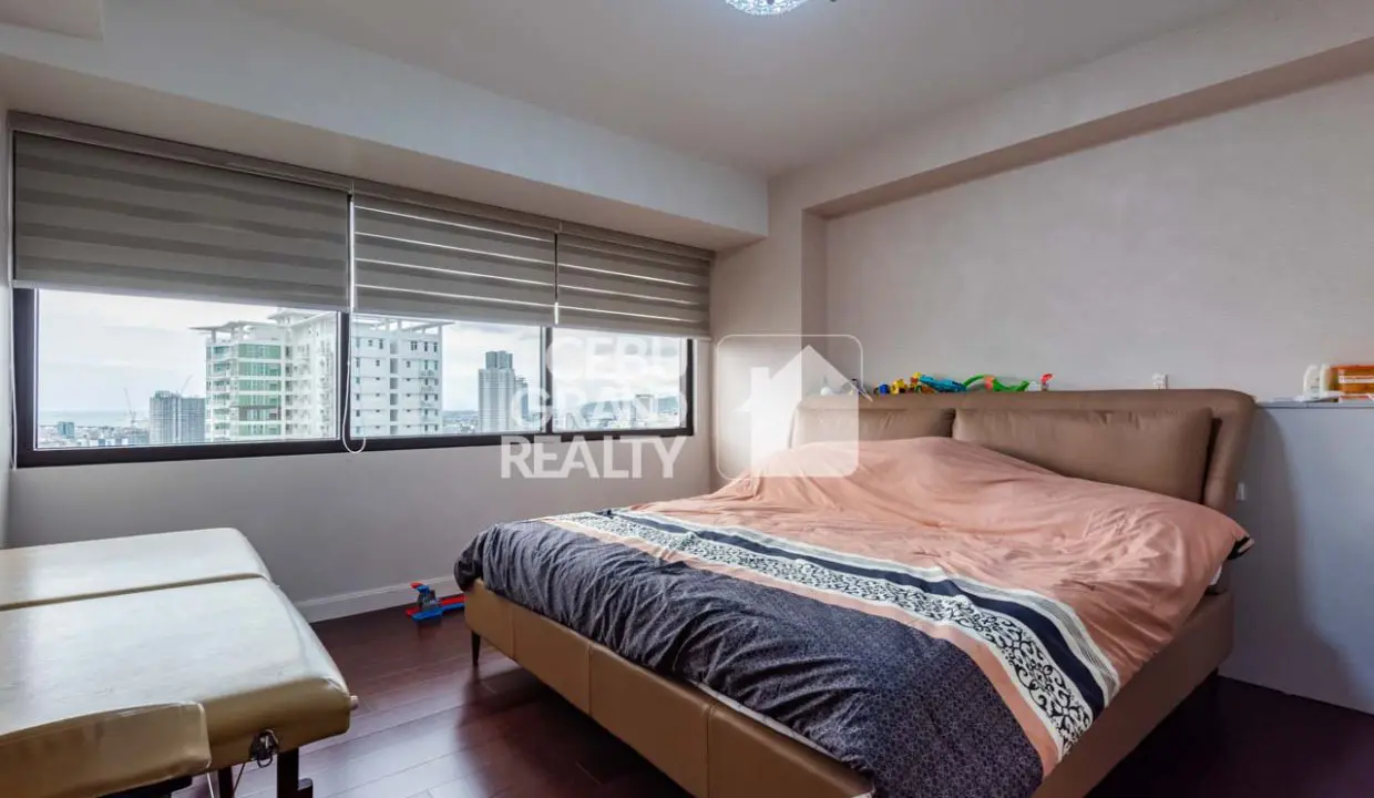 SRBAL12 2 Bedroom Condo for Sale in The Alcoves - 8