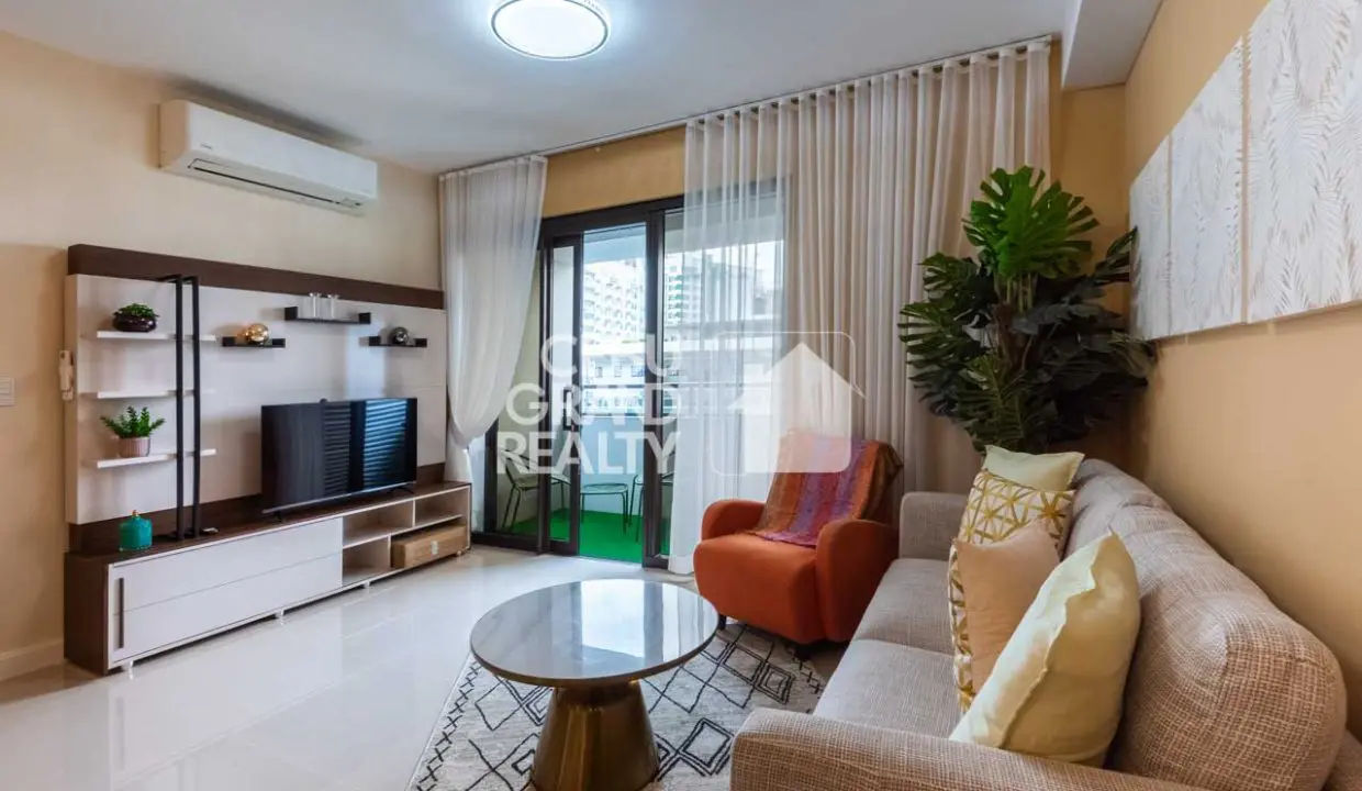 RCALC25 Furnished 1 Bedroom Condo for Rent in The Alcoves - 1