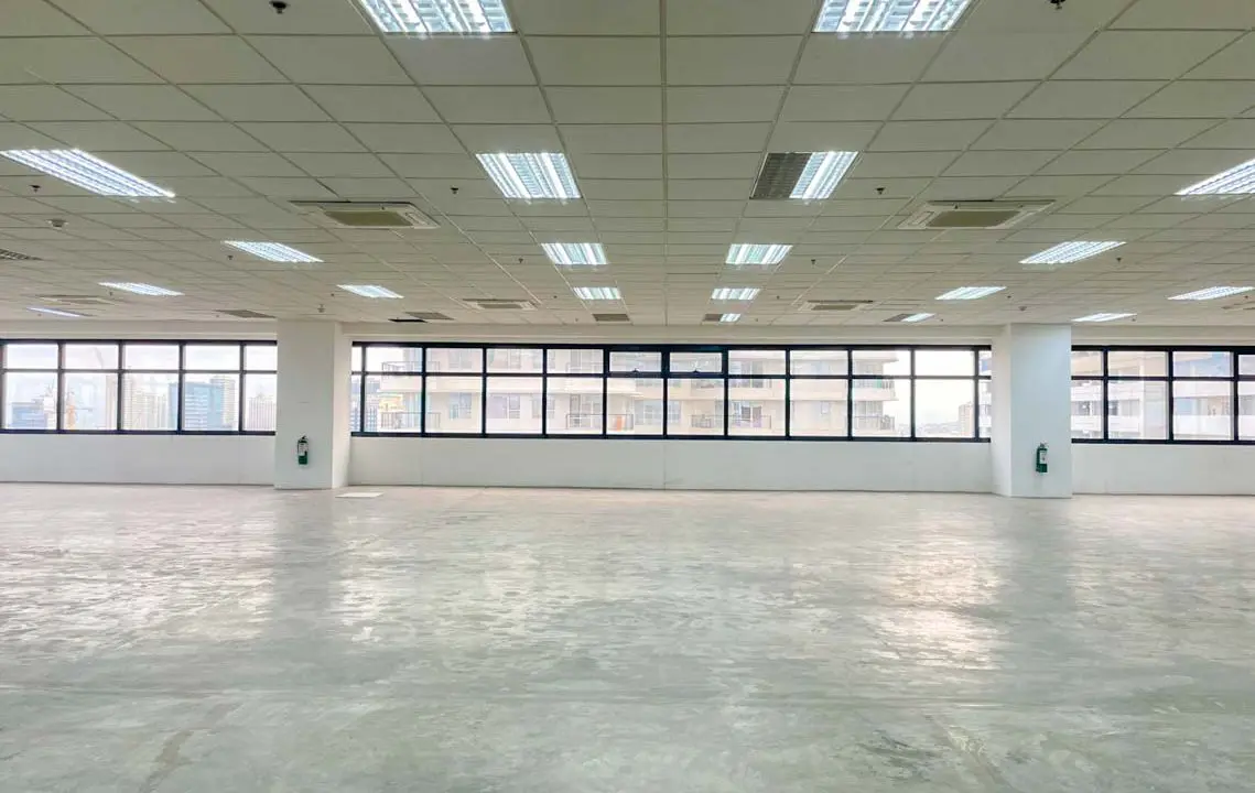 RCPHMT1 1129 SqM Whole Floor Office Space for Rent in Cebu IT Park - 1