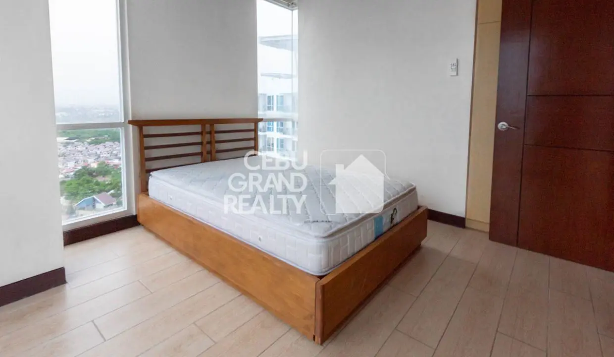 SRBENB5 Furnished 2 Bedroom with Balcony for Sale in Mactan Lapu-Lapu - 7