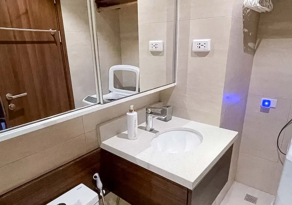 SRBTSS4 Studio Unit with Balcony for Sale in Tambuli Mactan - 9