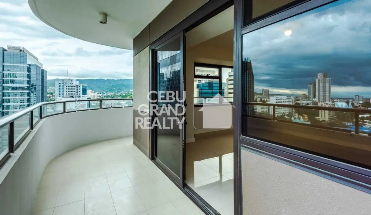 SRBAL14 Brand New 2 Bedroom Corner Unit for Sale in The Alcoves - 5