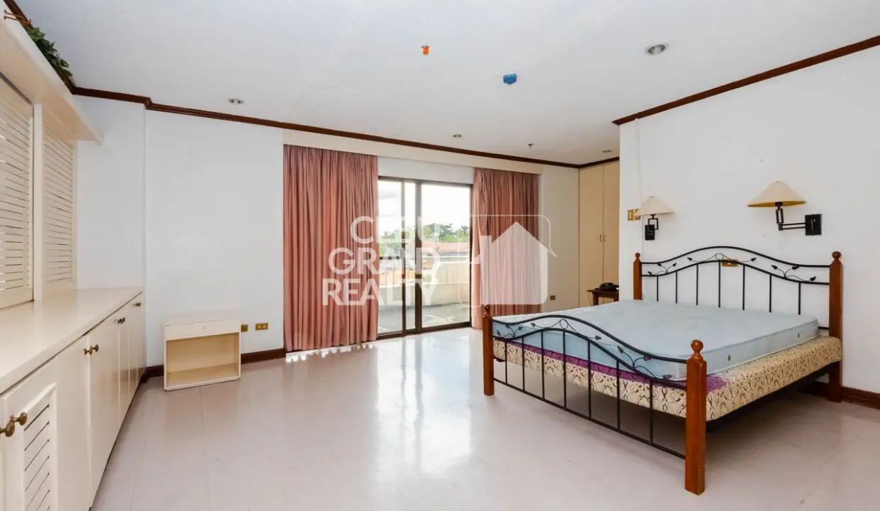 RCREC5 Spacious 1 Bedroom Condo for Rent in Banilad - 3