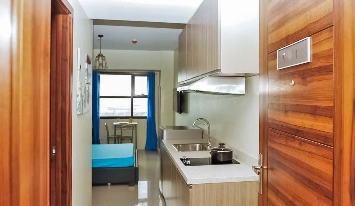 SRBHO3 Furnished Studio Condo for Sale in Horizon 101 Tower 1 - 2