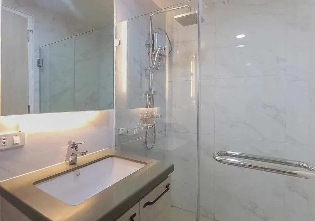 RCMB4 Furnished Studio Unit for Rent in Mandani Bay - 9