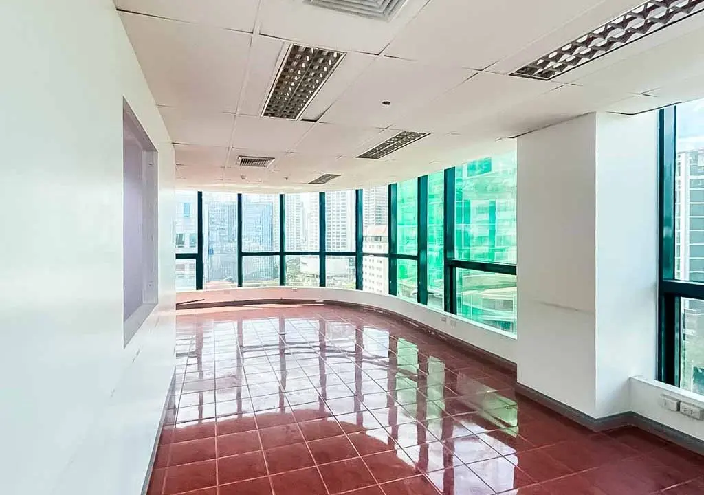 RCPKT2 122 SqM Office for Rent in Cebu Business Park - 1