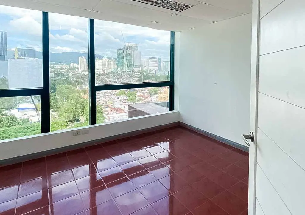 RCPKT2 122 SqM Office for Rent in Cebu Business Park - 8