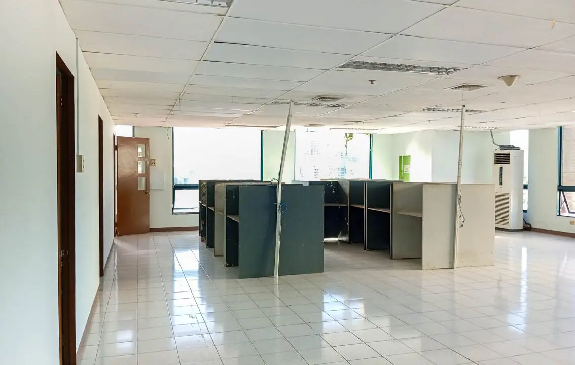 RCPKT7 137 SqM Office for Rent in Cebu Business Park - 2