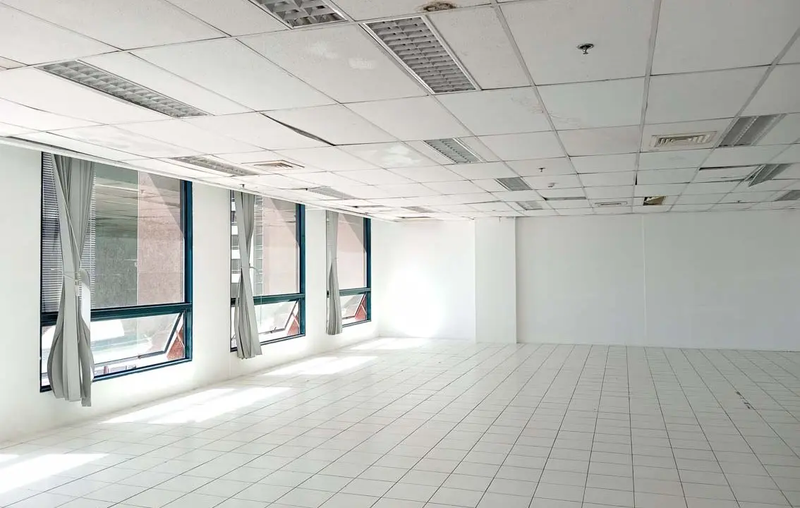 RCPKT8 372 SqM Office for Rent in Cebu Business Park - 1