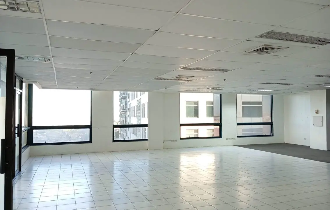 RCPKT9 206 SqM Office for Rent in Cebu Business Park - 1