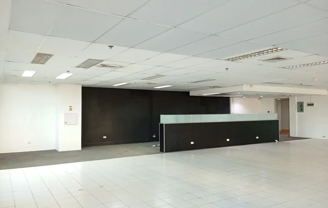 RCPKT9 206 SqM Office for Rent in Cebu Business Park - 11