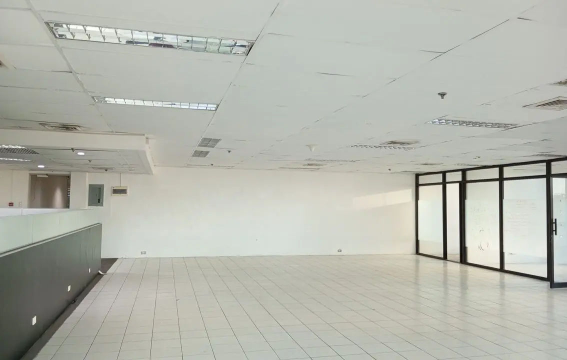 RCPKT9 206 SqM Office for Rent in Cebu Business Park - 13