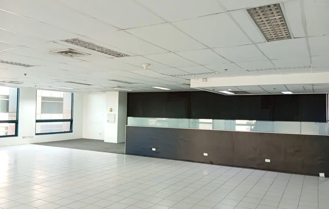 RCPKT9 206 SqM Office for Rent in Cebu Business Park - 3