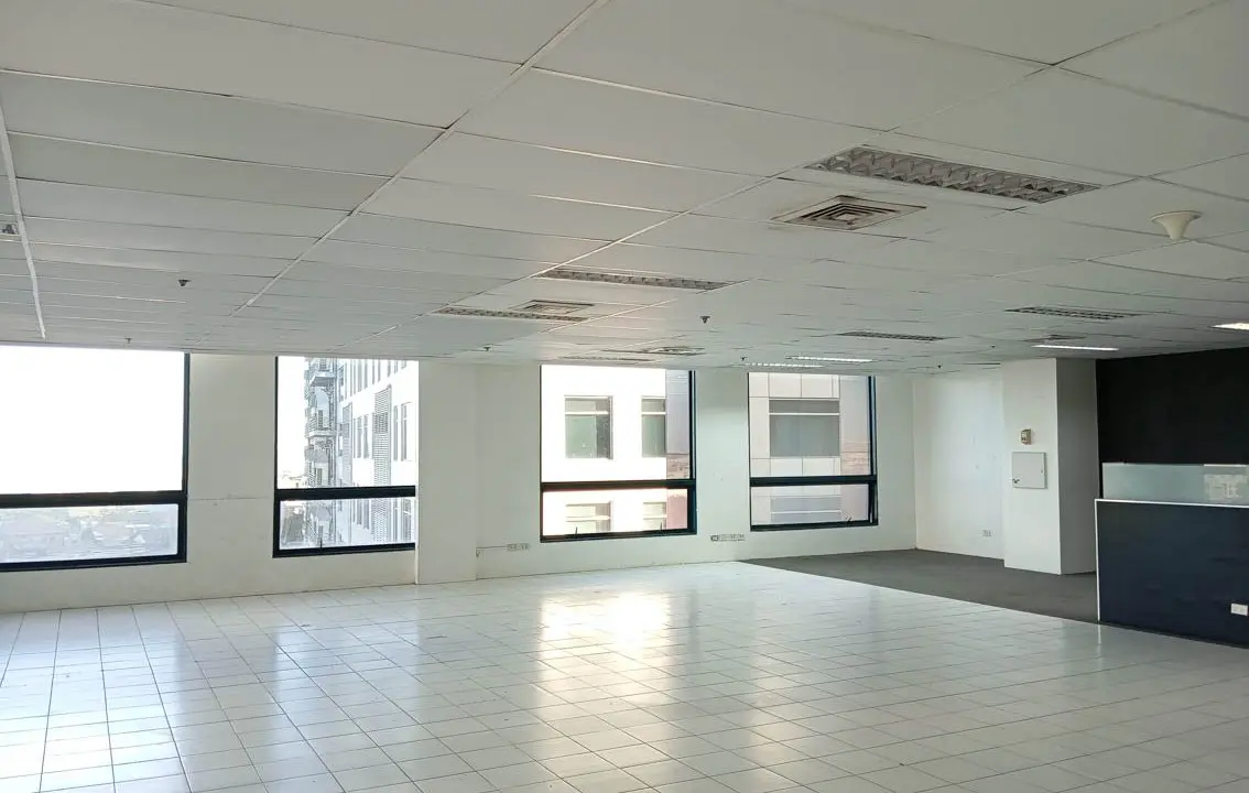 RCPKT9 206 SqM Office for Rent in Cebu Business Park - 4