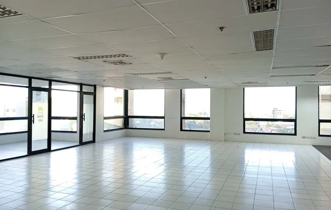 RCPKT9 206 SqM Office for Rent in Cebu Business Park - 5