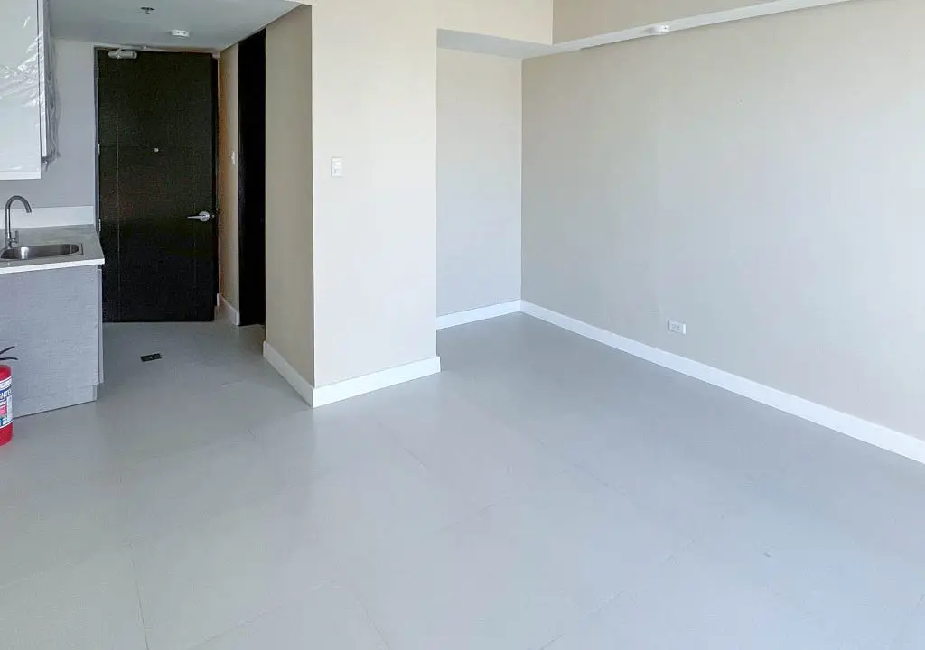 SRBBP2 Unfurnished Studio with Terrace for Rent in Baseline Premier - Cebu Grand Realty (3)