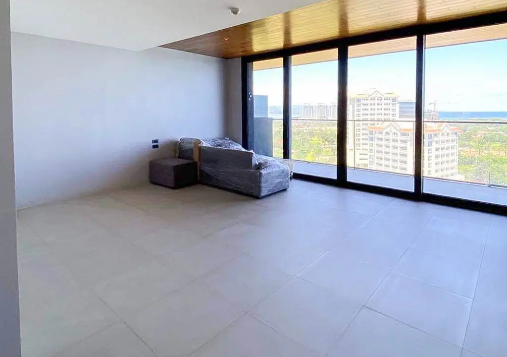 SRBTRF4 Corner Studio Unit for Sale in The Reef Mactan - Cebu Grand Realty (5)