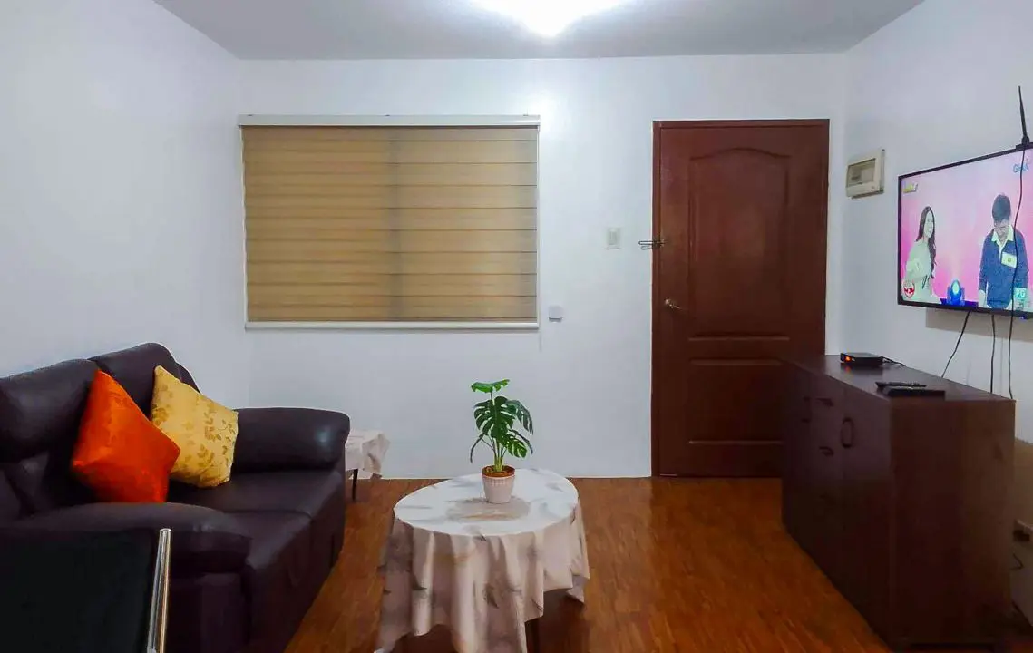 RCOO2 Semi-Furnished 2 Bedroom Condo for Rent in Mabolo - Cebu Grand Realty (1)