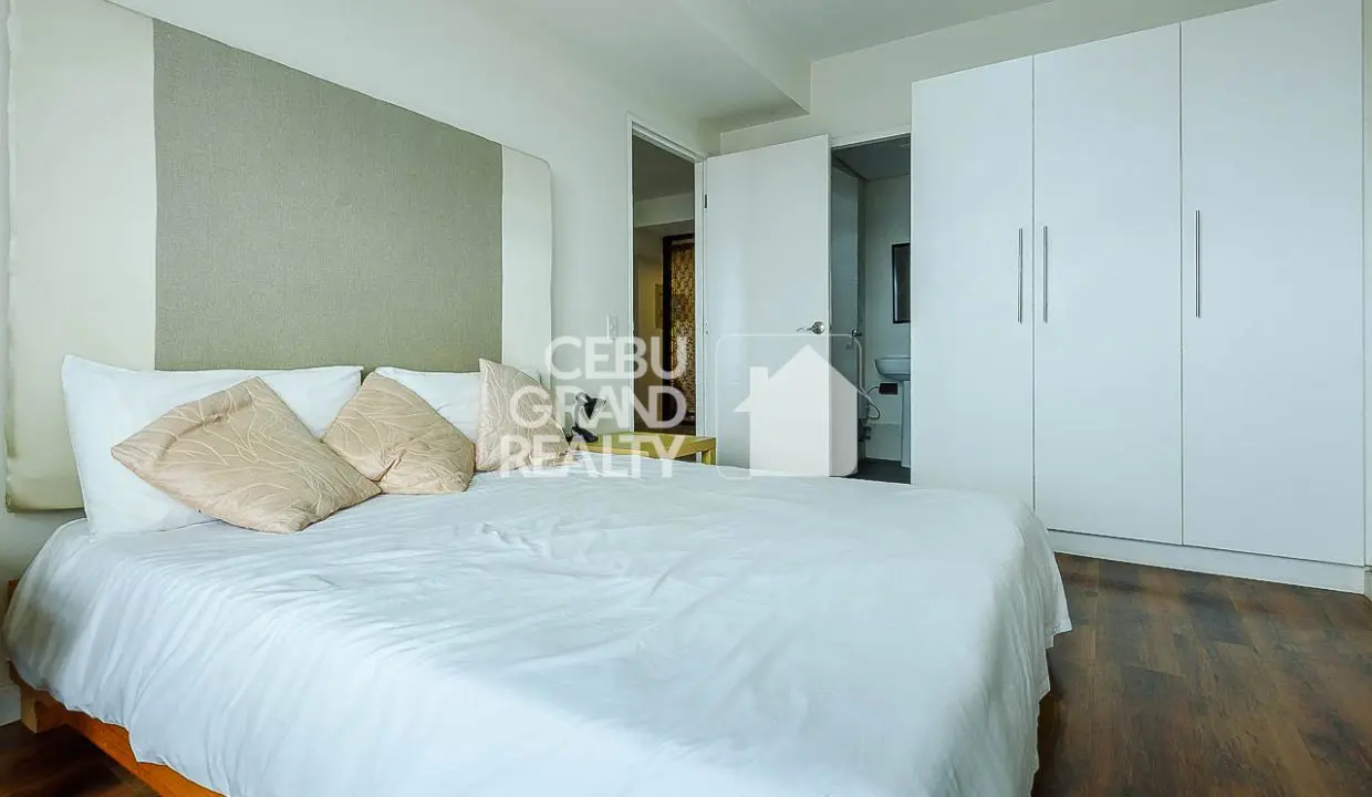 RCSP1 Cozy Modern Condo with Stunning City Views in Sedona Parc - Cebu Grand Realty (10)