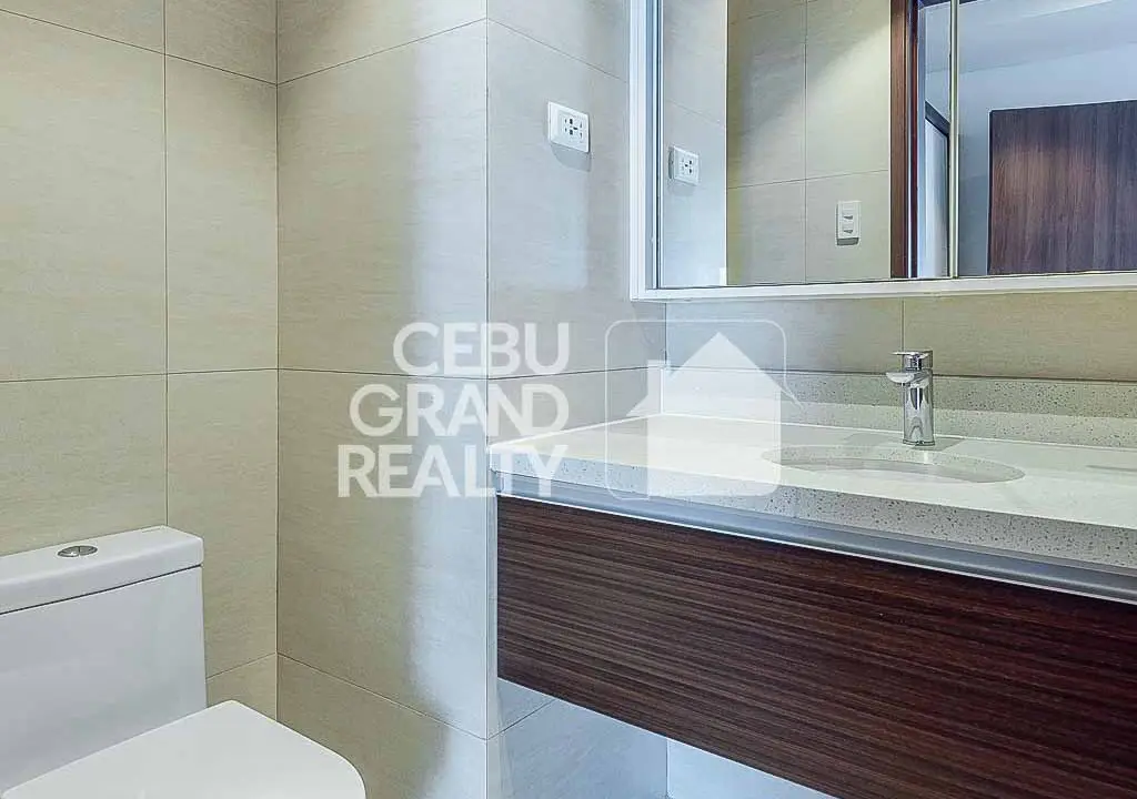 SRBTTS6 Semi-Furnished 1 Bedroom Unit with Balcony for Sale in Tambuli - Cebu Grand Realty (16)