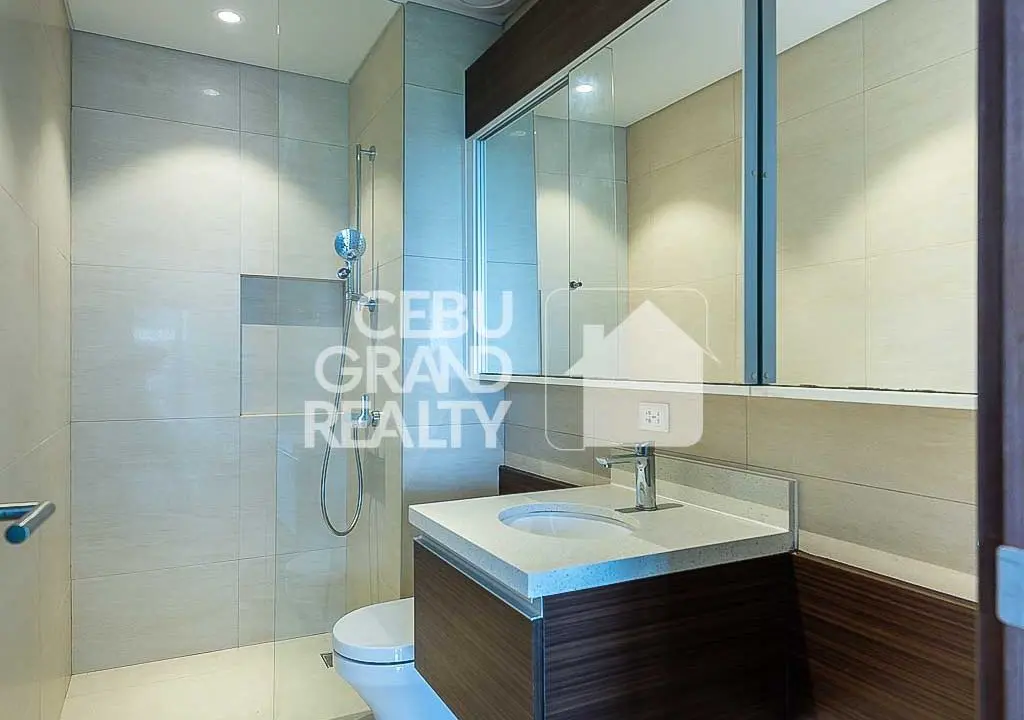 SRBTTS6 Semi-Furnished 1 Bedroom Unit with Balcony for Sale in Tambuli - Cebu Grand Realty (18)