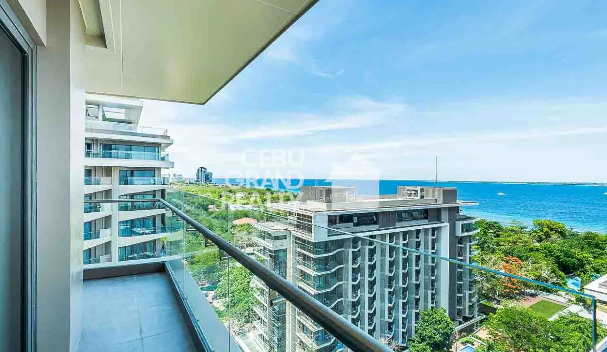 SRBTTS6 Semi-Furnished 1 Bedroom Unit with Balcony for Sale in Tambuli - Cebu Grand Realty (7)