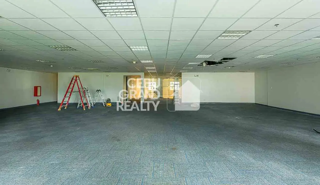 RCPTGU4 374 SqM Office for Rent in Cebu IT Park - Cebu Grand Realty (11)