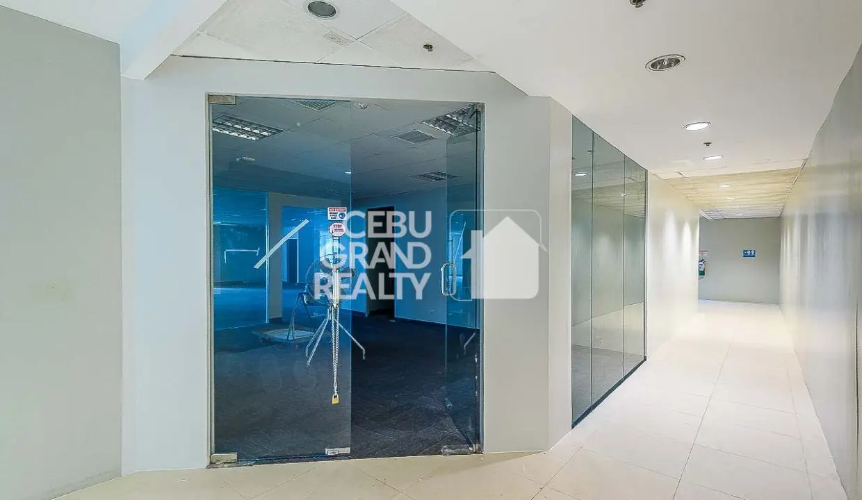 RCPTGU4 374 SqM Office for Rent in Cebu IT Park - Cebu Grand Realty (2)