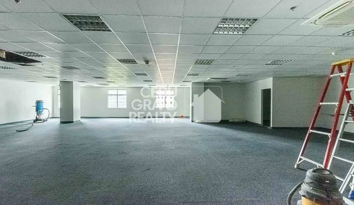 RCPTGU4 374 SqM Office for Rent in Cebu IT Park - Cebu Grand Realty (7)