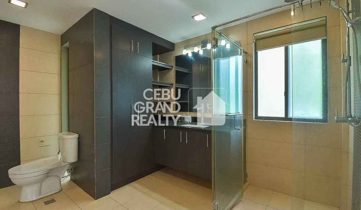 RHML113 Modern 3 Bedroom House for Rent with Seamless Living Spaces - Cebu Grand Realty (16)