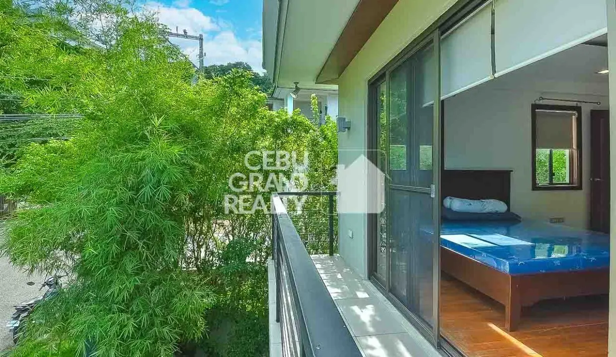 RHML113 Modern 3 Bedroom House for Rent with Seamless Living Spaces - Cebu Grand Realty (17)