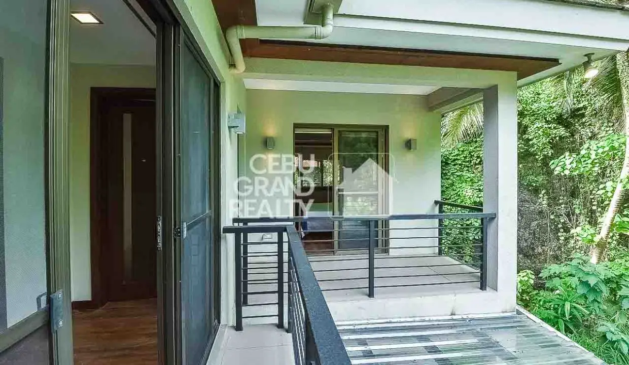 RHML113 Modern 3 Bedroom House for Rent with Seamless Living Spaces - Cebu Grand Realty (25)