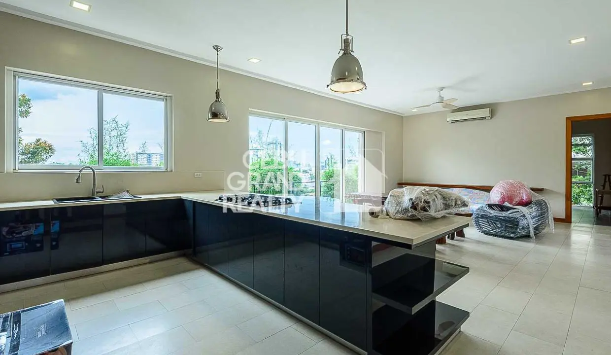 RHPB3 Exquisite Modern 3br House for Rent w Panoramic Views - Cebu Grand Realty (7)