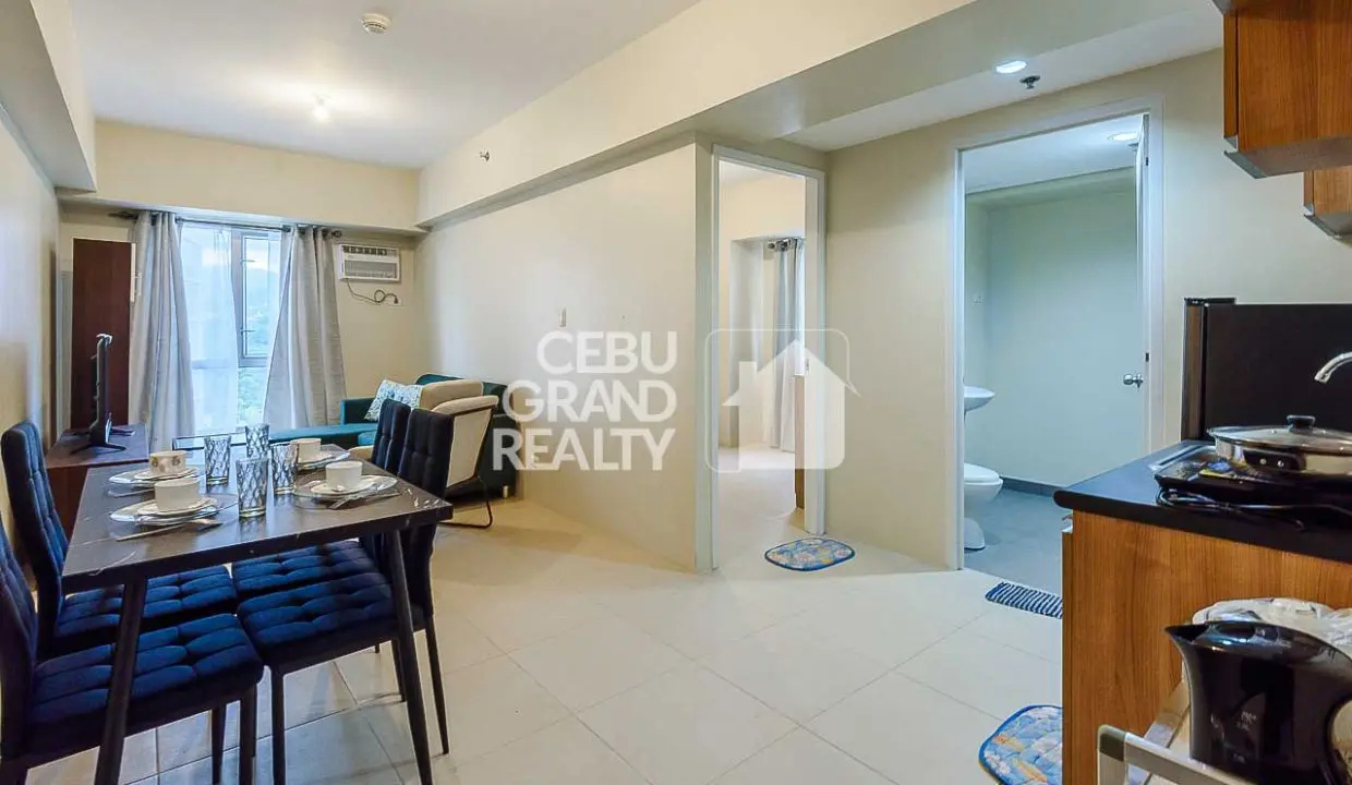 SRBAR15 Inviting Modern Condo with Cozy Living Area in Avida Riala Tower 1 - Cebu Grand Realty (2)