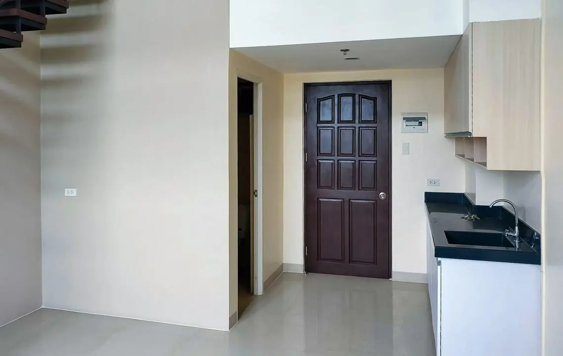 SRBEN1 34 SqM Fully Furnished Condo for Rent Mandaue - Cebu Grand Realty (2)