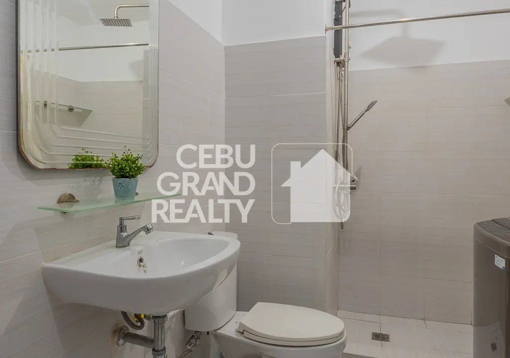 SRBMGR2 Tranquil Condo with a Balcony at Mivesa Garden Residences - Cebu Grand Realty 10