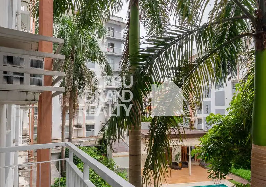 SRBMGR2 Tranquil Condo with a Balcony at Mivesa Garden Residences - Cebu Grand Realty 11