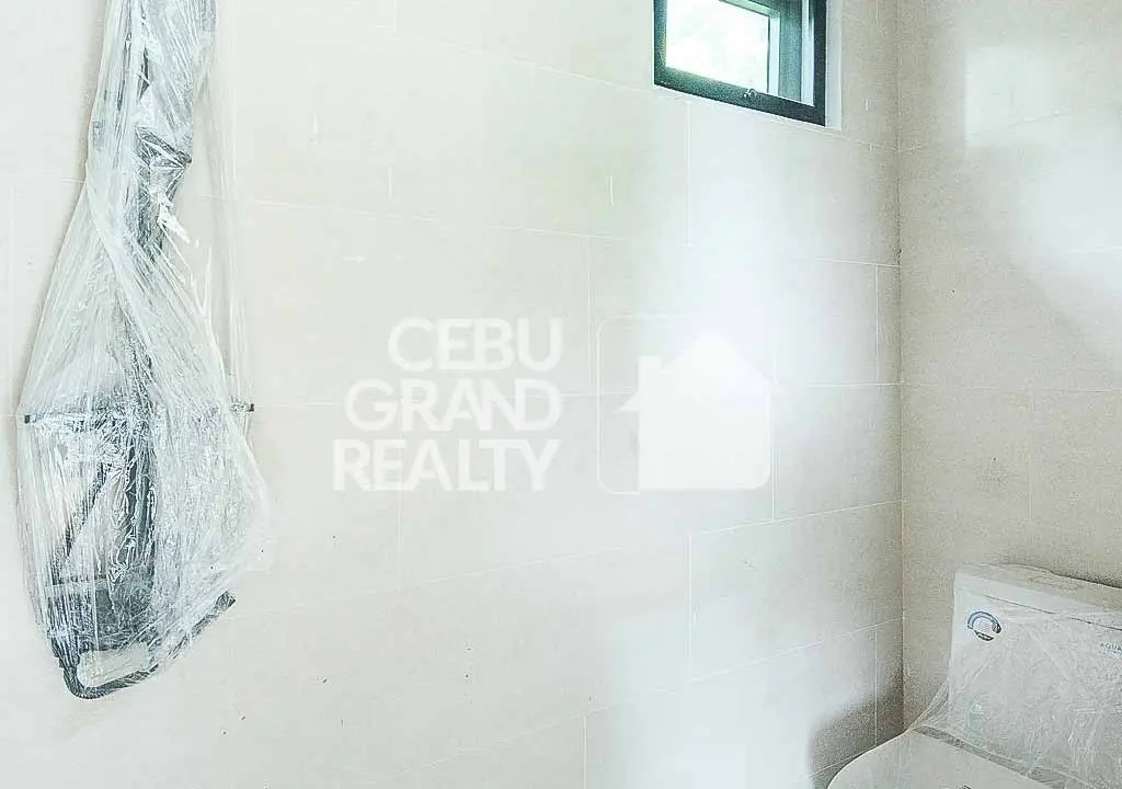 SRBML99 Luxurious Modern Home with Breathtaking Views In Maria Luisa Estate Park - Cebu Grand Realty (30)