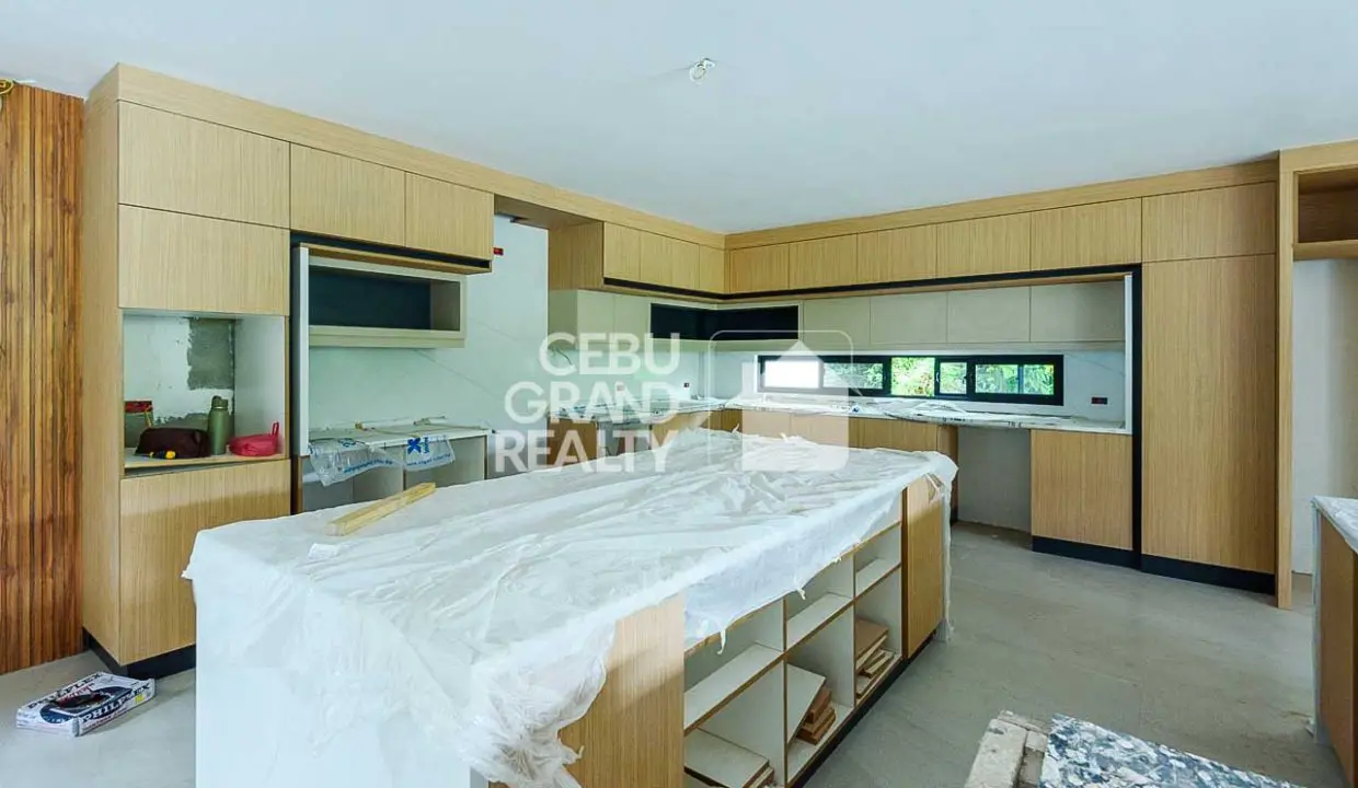 SRBML99 Luxurious Modern Home with Breathtaking Views In Maria Luisa Estate Park - Cebu Grand Realty (6)